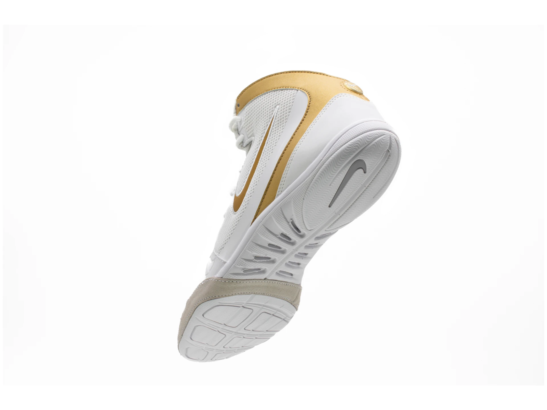 NIKE Freek Boxing & Wrestling shoe – EU 40/US 7, white/metallic gold-cool grey